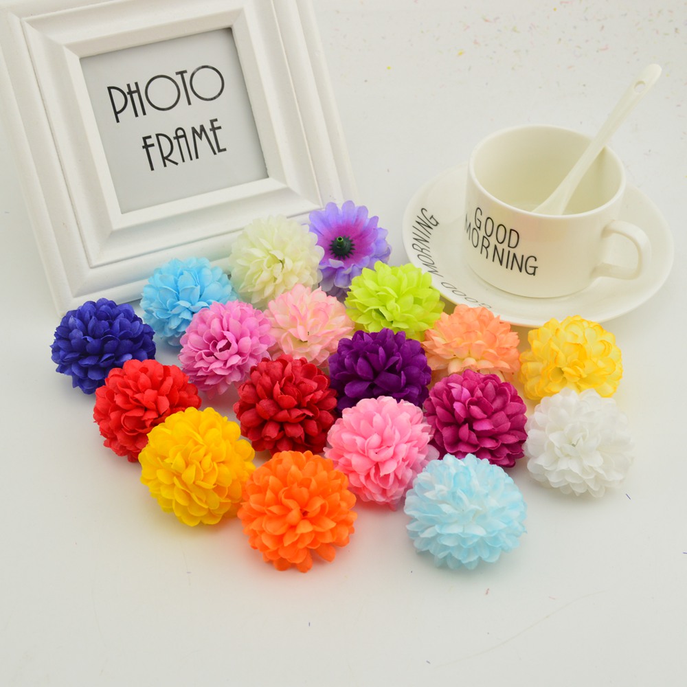 Christmas Wreath Fake - 200PCS 5 ซม.ดอกเบญจมาศผ้าไหมประดิษฐ์ดอกไม้ราคาถูกหัวตกแต่งบ้านพวงหรีดสําหรับคริสต์มาสสวนประตูปลอม